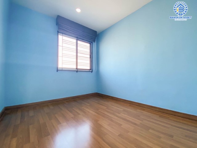 *****ทาวน์เฮ้าส์มือสองย่านนครปฐม ม.พฤกษาทาวน์เน็กซ์ ปิ่นเกล้า-พุทธมณฑลสาย4 หลังมุม บนเนื้อที่ 18.2 ตร.ว. ฟังก์ชัน 3 ห้องนอน 2 ห้องน้ำ 2 ที่จอดรถ เดินทางสะดวก บนทำเลเชื่อมต่อถ.พุทธมณฑลสาย4, ถ.บรมราชชนนี, ถ.เพชรเกษม ใกล้ ม.มหิดล และเซ็นทรัลศาลายา